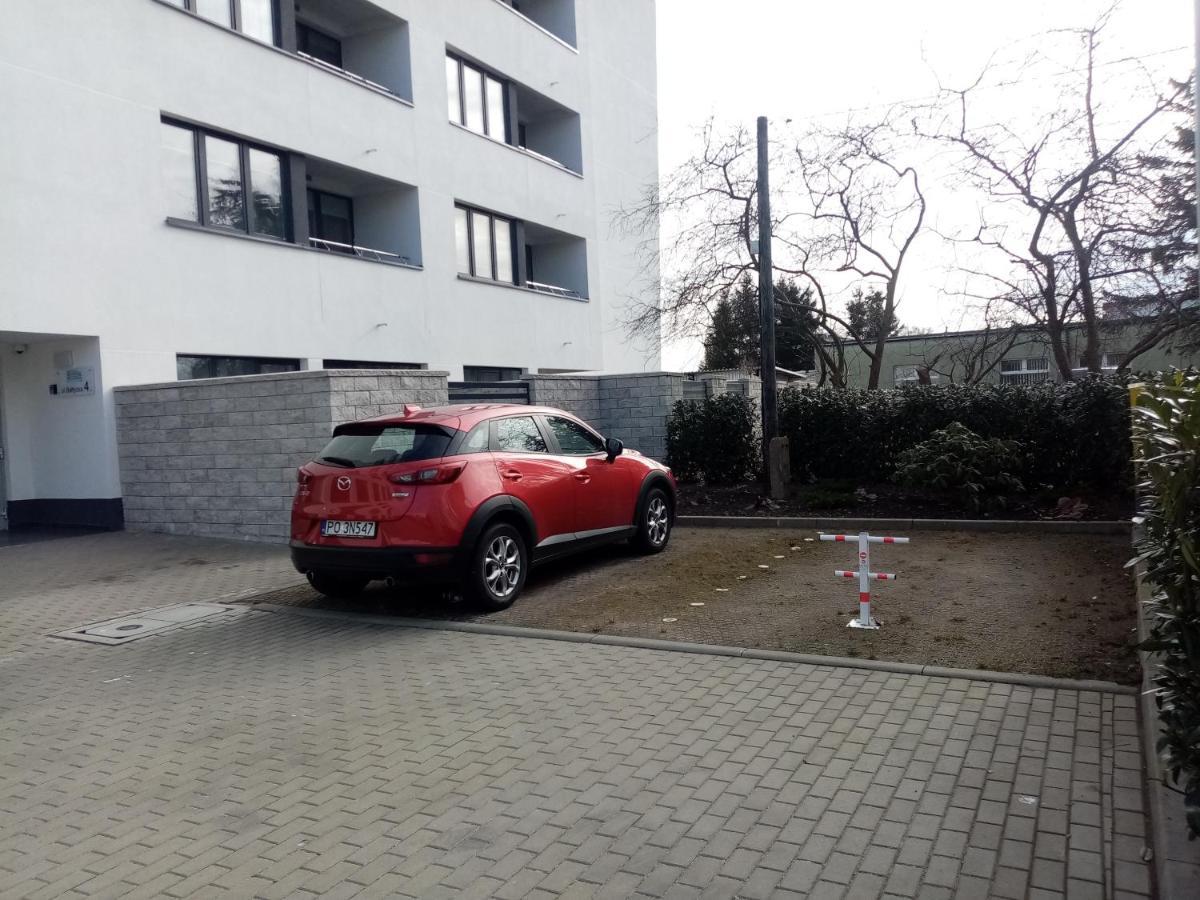 Apartamentyprzymorzu Baltycki Z Miejscem Postojowym I Ogrodkiem Kołobrzeg Exteriör bild