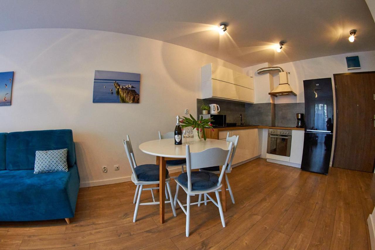 Apartamentyprzymorzu Baltycki Z Miejscem Postojowym I Ogrodkiem Kołobrzeg Exteriör bild