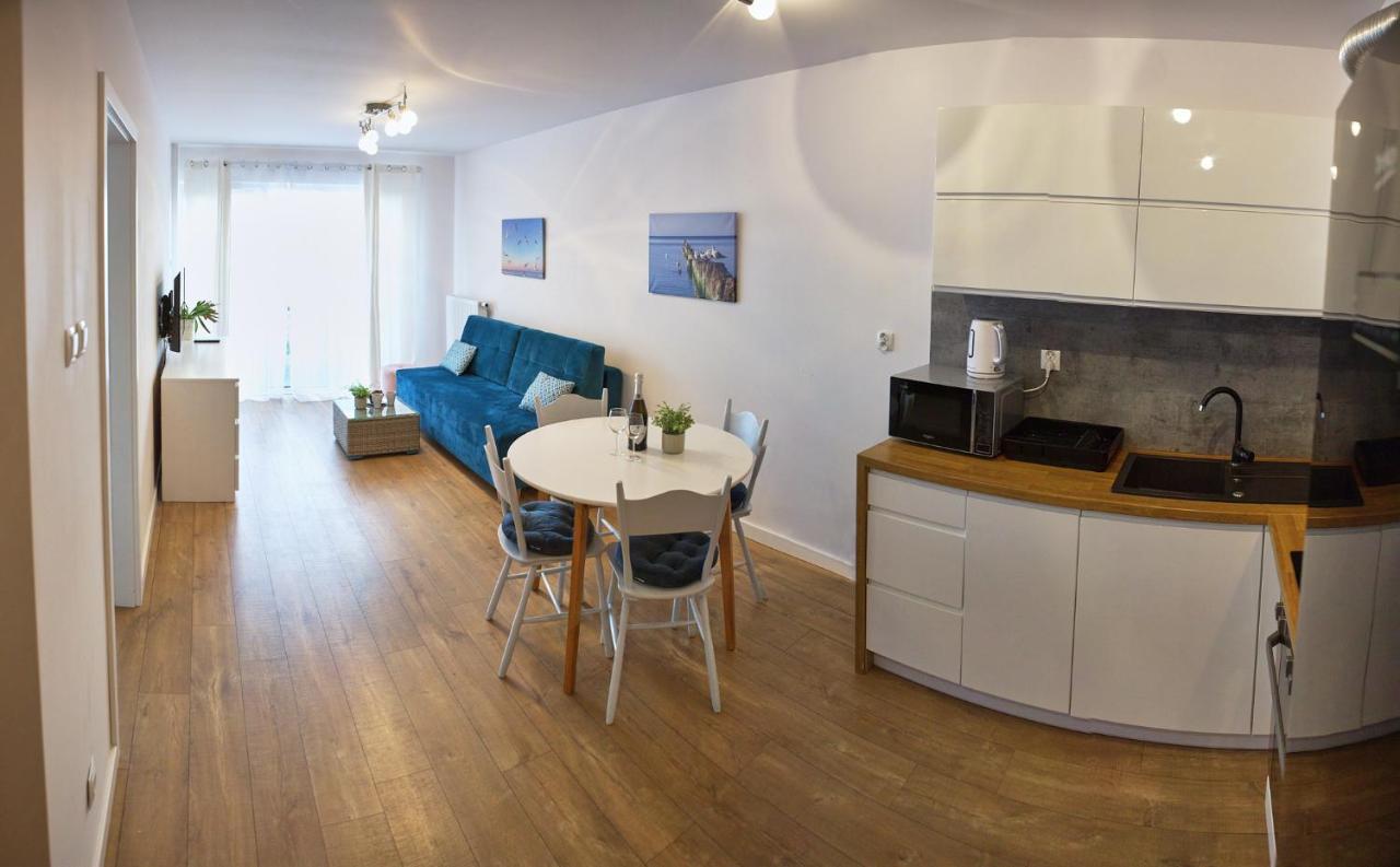 Apartamentyprzymorzu Baltycki Z Miejscem Postojowym I Ogrodkiem Kołobrzeg Exteriör bild